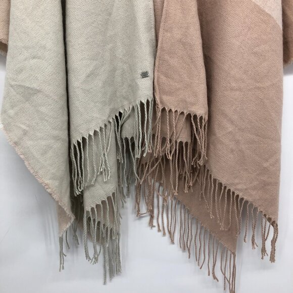 Soia & Kyo pale pink Tan Cream Multicolor Colorblock Poncho tassels Size OS - Picture 6 of 16